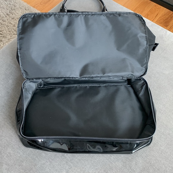Beis Weekender Bag in Patent Black - Picture 5 of 5